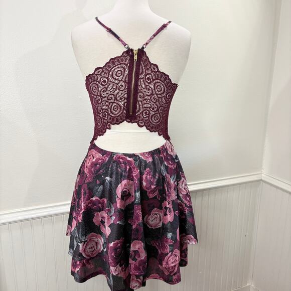 Emerald Sundae Size M Hoco Dress NEW Lace Floral Metallic Prom Formal Holiday - Picture 4 of 16